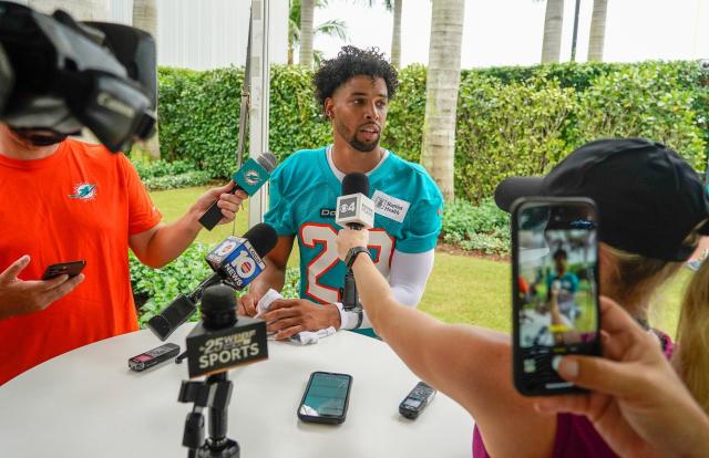 Dolphins' Brandon Jones wants to shed 'blitzing safety' label