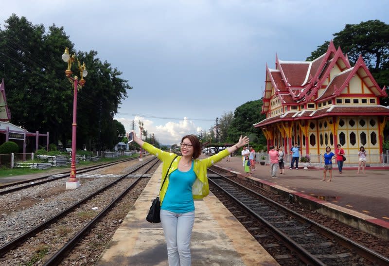 Otop station at Hua Hin. Photo © Becx