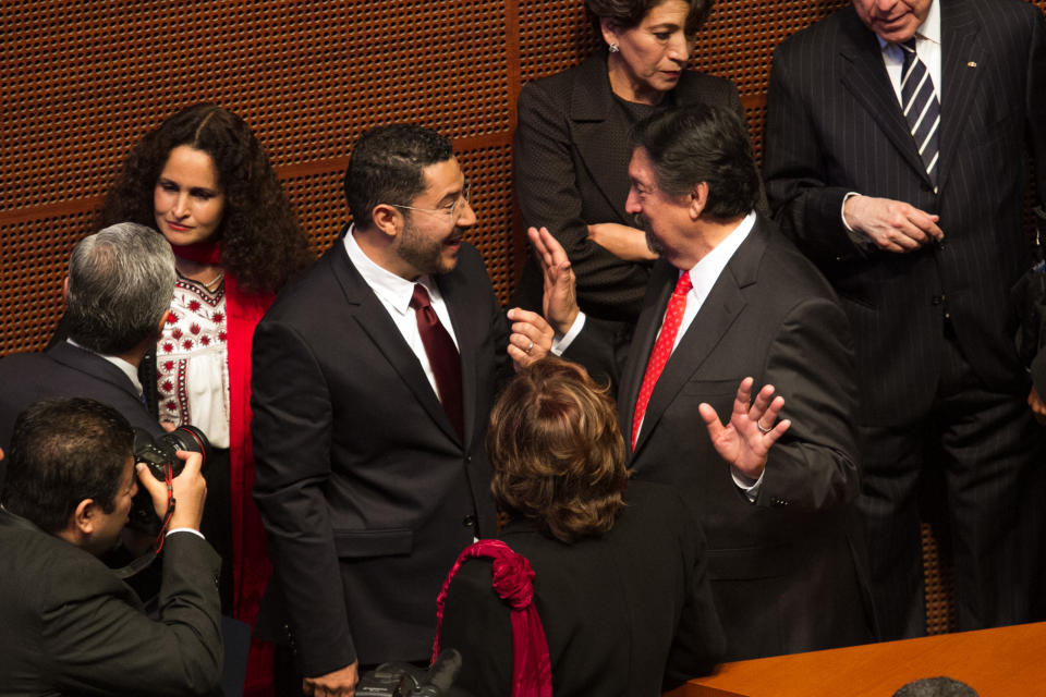 El día que Napoleón fue recibido como 'rock star' en el Senado de México