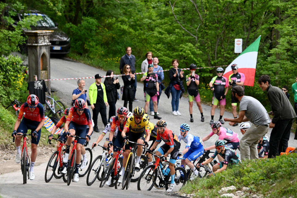 The peloton at the 2023 Giro d'Italia