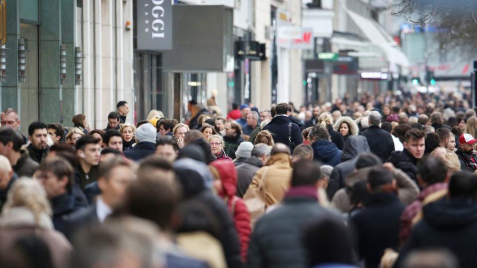 In Deutschland leben rund 83 Millionen Menschen (Bild: dpa)