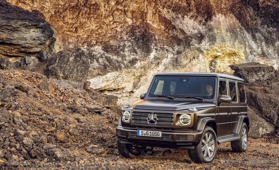 <p>In Europe, the chromed steel brush guard that was standard on the outgoing, U.S.-spec G-class has been illegal for years thanks to pedestrian-impact regulations. Although the signature feature was missing from the G-wagens displayed at the 2019 model’s Detroit show debut, we’re told the brush guard will be back. At first it will be an option, although by the second model year of production, every U.S.-spec G-class will have it standard.</p>