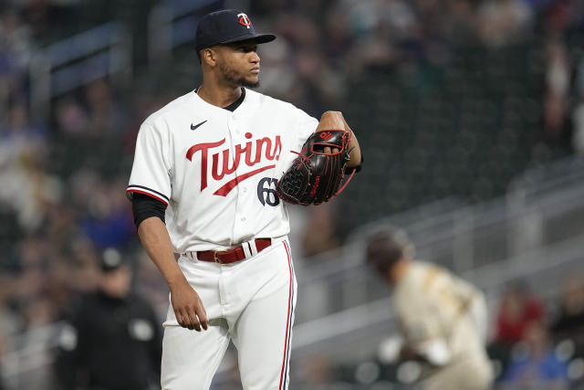 Padres 6, Twins 1: No offense - Twinkie Town