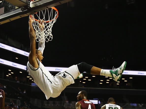Adreian Payne #5 of the Michigan State Spartans dunks against the Virginia Tech Hokies during their game at the Barclays Center on November 22, 2013 in New York City.  (Photo by Al Bello/Getty Images)