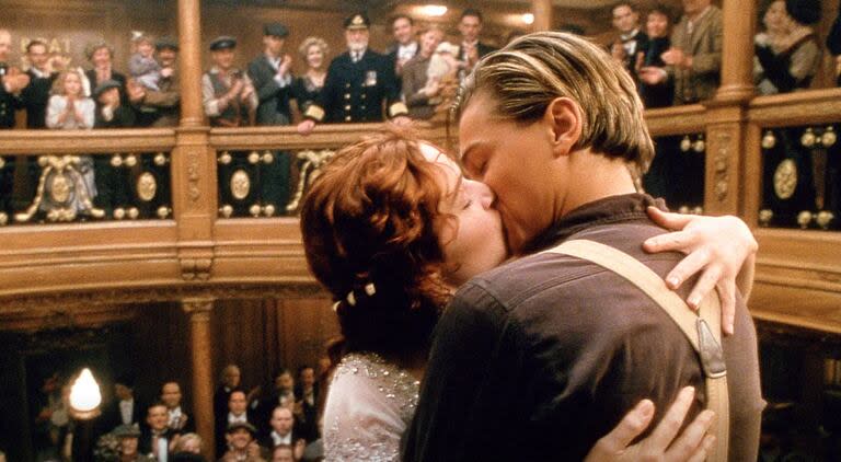 Leonardo DiCaprio y Kate Winslet en la escena final de Titanic (Foto: Imagen de archivo)