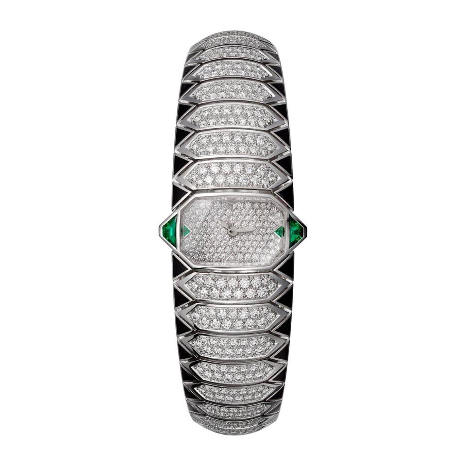 Résonances de Cartier系列頂級珠寶鑽石腕錶，設計靈感來字於蛇，定價NT$18,500,000。