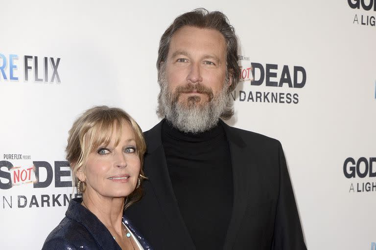 Bo Derek y John Corbett se casaron hace dos años, tras casi dos décadas de relación