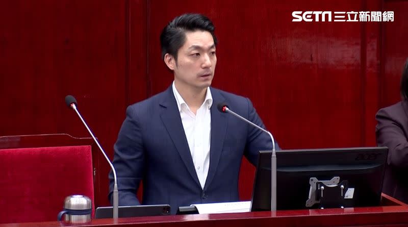 蔣萬安今上午赴台北市議會對寶林案進行專案報告。（圖／翻攝畫面）