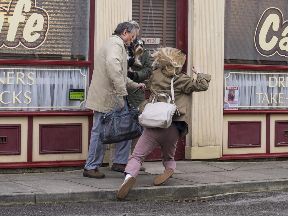 alice, roy cropper, evelyn plummer, coronation street