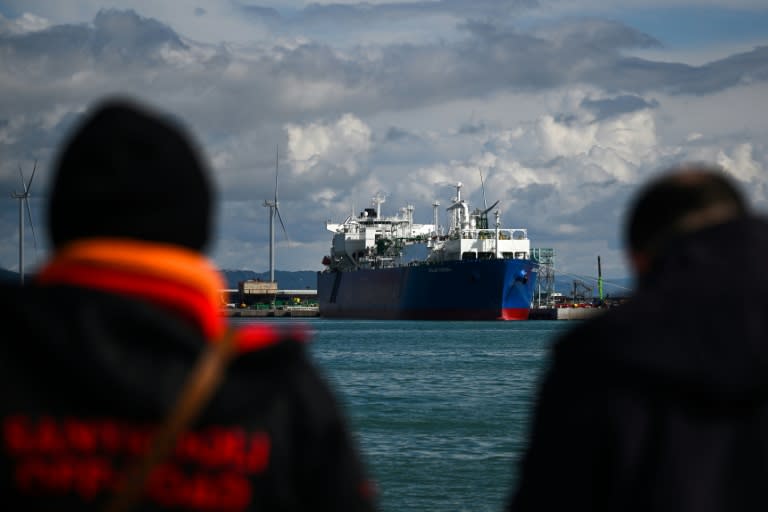 The EU is considering banning European ports from re-exporting Russian LNG to third countries (Filippo MONTEFORTE)