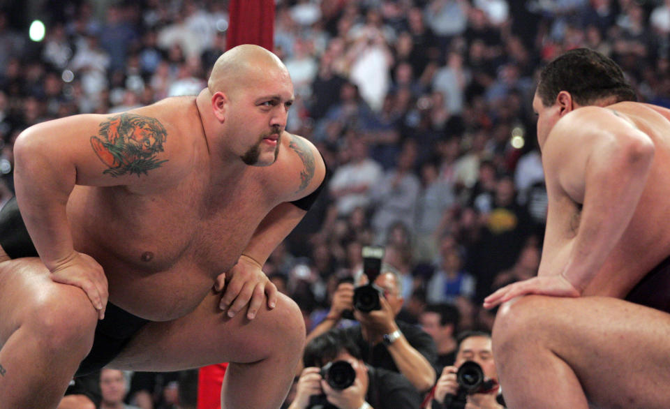 Akebono and The Big Show at Wrestlemania 21