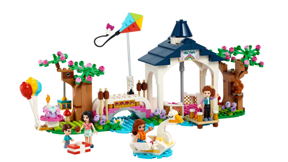 Best Lego sets for kids: A birthday party in the park
