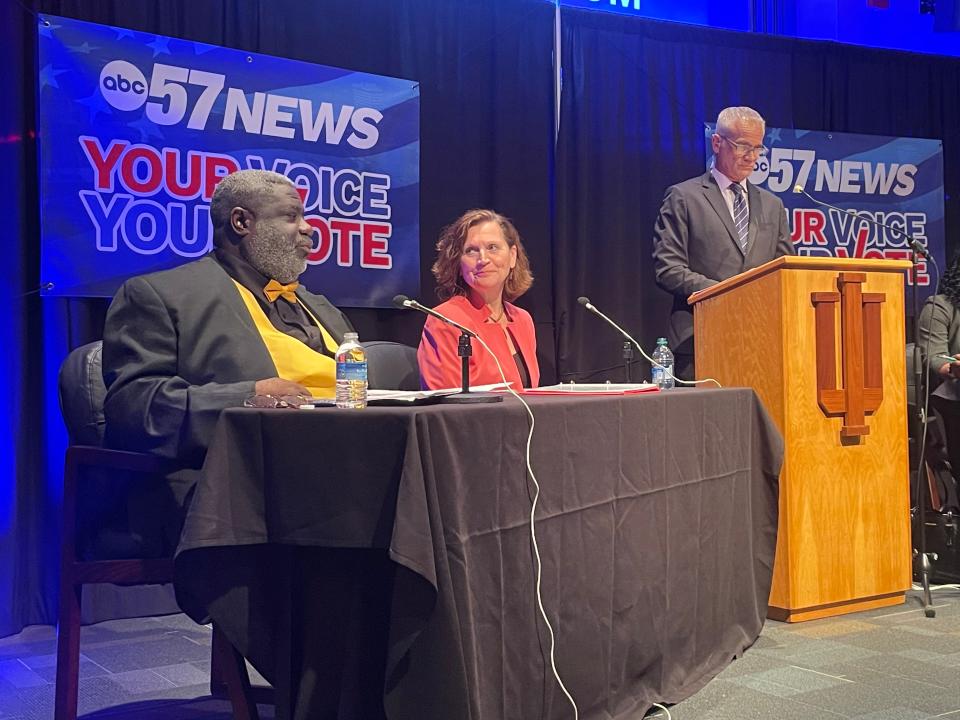 Oliver Davis, left, seated next to South Bend Common Council member Lori Hamann. Davis previously served three terms on the council while Hamann is finishing her first term.