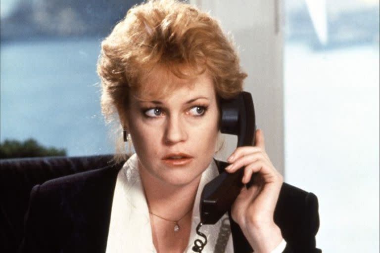 En su libro de memorias, Melanie Griffith relata una poco feliz anécdota del rodaje de la película que la catapultó a la fama, Secretaria Ejecutiva