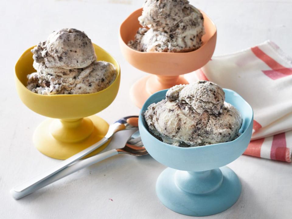 Homemade Cookies-and-Cream Ice Cream