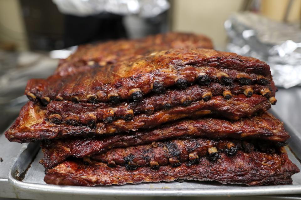 Smoked BBQ Ribs at the Bar-B-Q Shop on Madison Avenue in Midtown on Wednesday, Nov. 28, 2018.