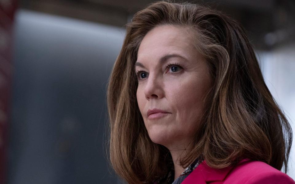 Diane Lane is Jennifer Brown, Yorick's mother, and de facto President of the United States - FX Networks