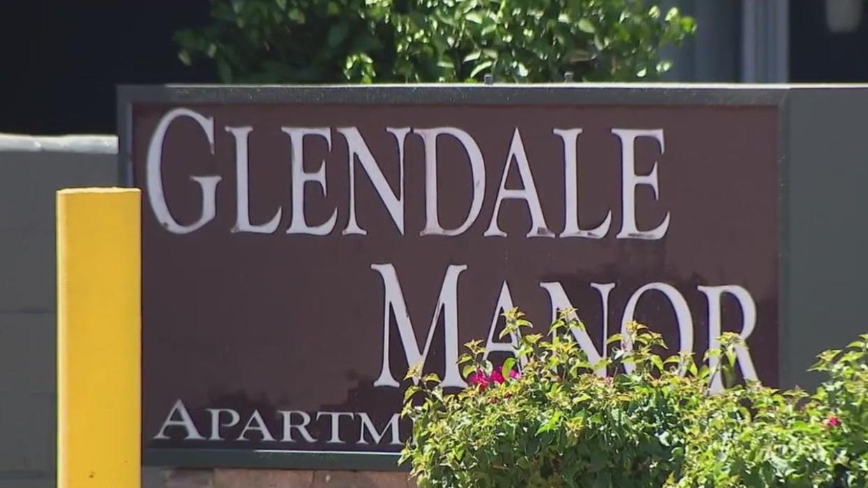 <div>Glendale Manor</div>