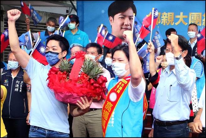 市議員參選人高揚凱與台北市長參選人蔣萬安長期並肩作戰，默契十足。（高揚凱提供／張芷瑜台北傳真）