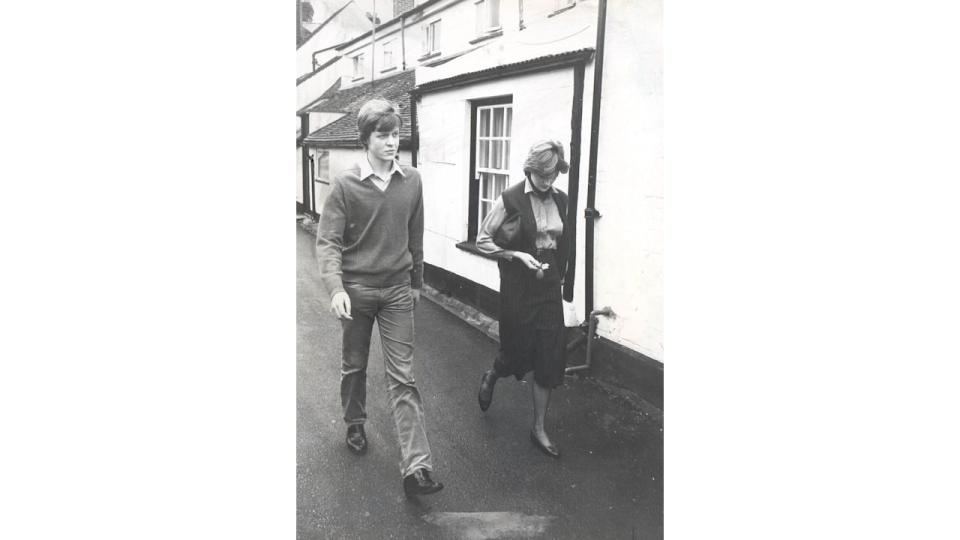 Charles Spencer walking with Princess Diana