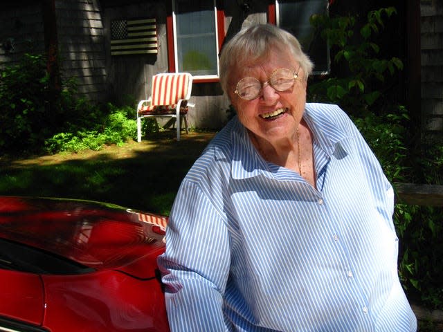 Acclaimed actress Pat Carroll at her Harwich Port home in 2017. Carroll died there on July 31.