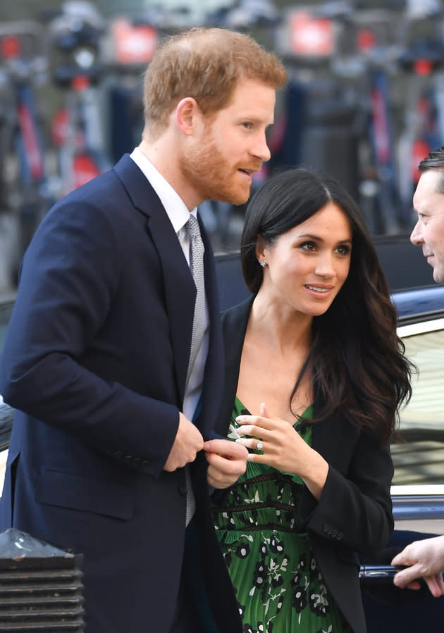 La boda de la pareja ha sido impactada por el drama en la familia de ella.