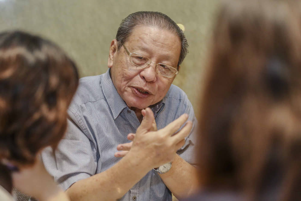 Lim Kit Siang today denounced Prime Minister Tan Sri Muhyiddin Yassin and his Cabinet for allegedly putting their personal political interests ahead of the public during the current Covid-19 pandemic. — Picture by Firdaus Latif