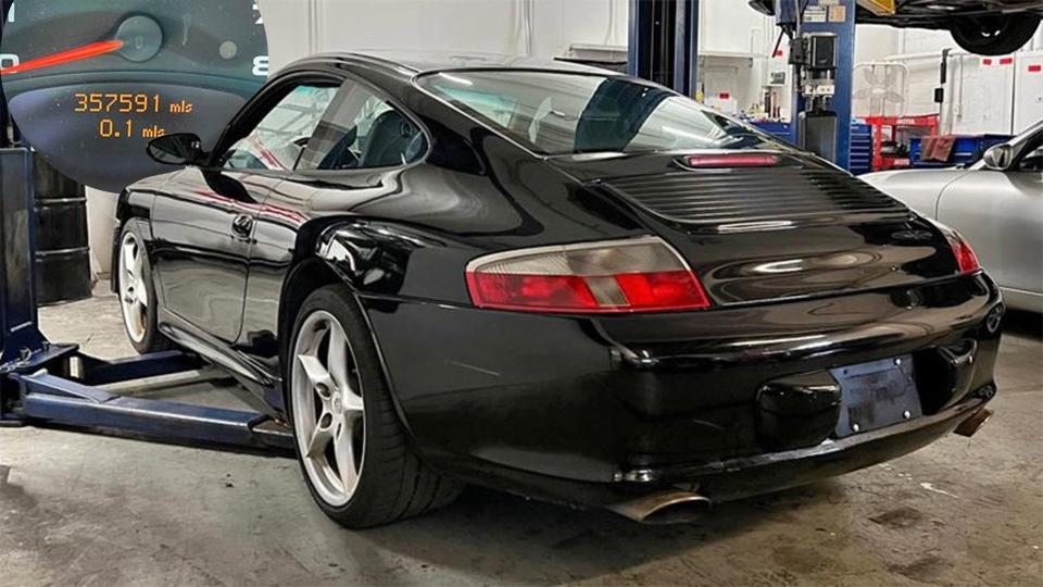 This $12,000 Porsche 911 With 357,000 Miles Is Your Risky Buy of the Day photo