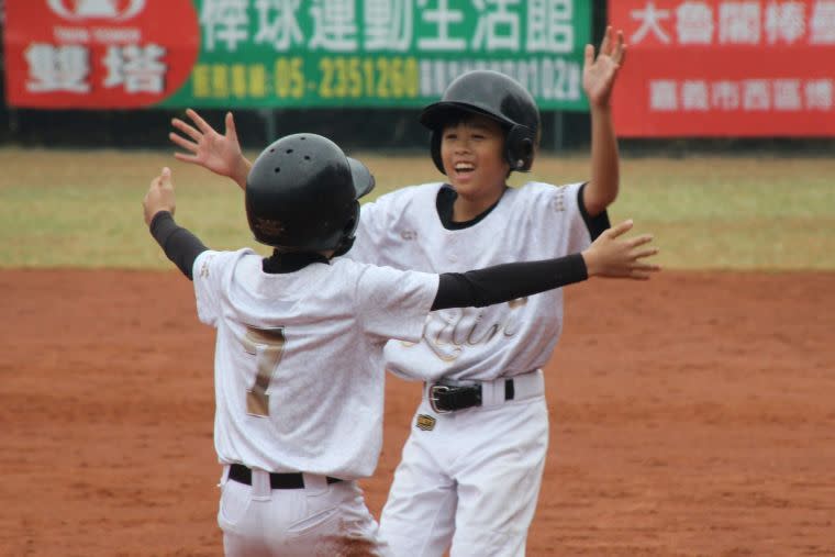 新北麗林藍以1：0勝出，首度晉級淘汰賽。