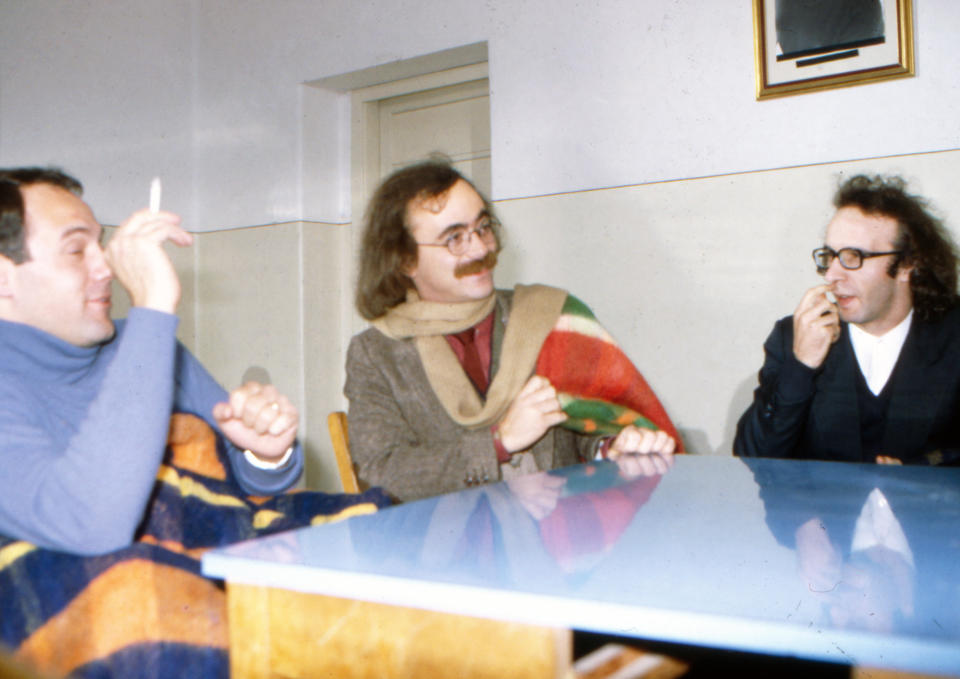 Con Roberto Benigni e Maurizio Nichetti (Photo by Archivio APG/Mondadori via Getty Images)