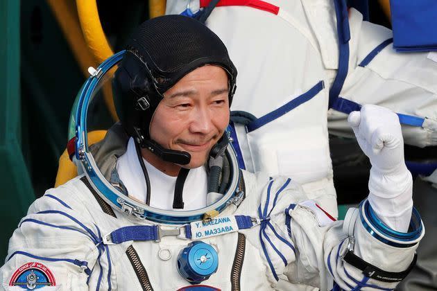 <p>Le milliardaire japonais Yusaku Maezawa, son assistant Yozo Hirano et le cosmonaute Alexandre Missourkine ont décollé du cosmodrome russe de Baïkonour au Kazakhstan, le 8 décembre 2021.</p>