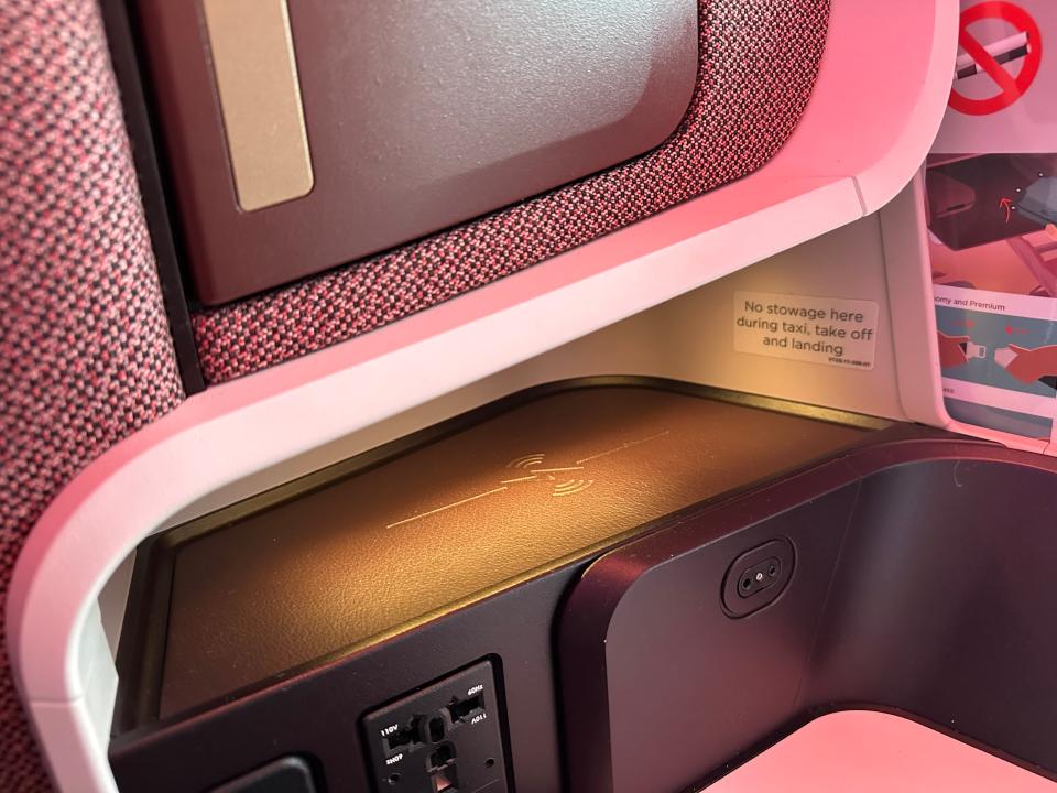 Wireless charging in upper class Virgin Atlantic airplane, Dan Koday, " I was one of the first people to see Virgin Atlantic's newest aircraft that will fly between NYC and London."