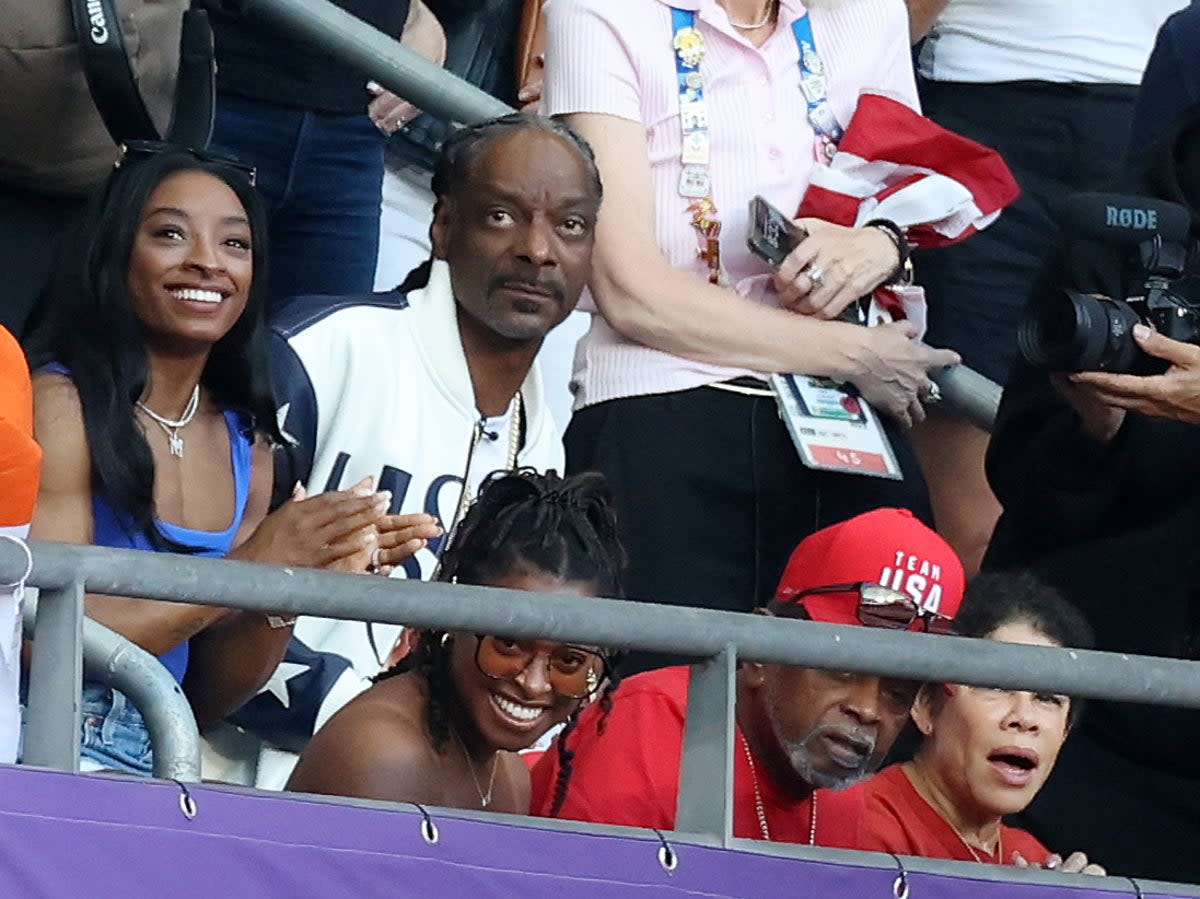 Simone Biles’ sister reveals the gift Snoop Dogg gave her father for