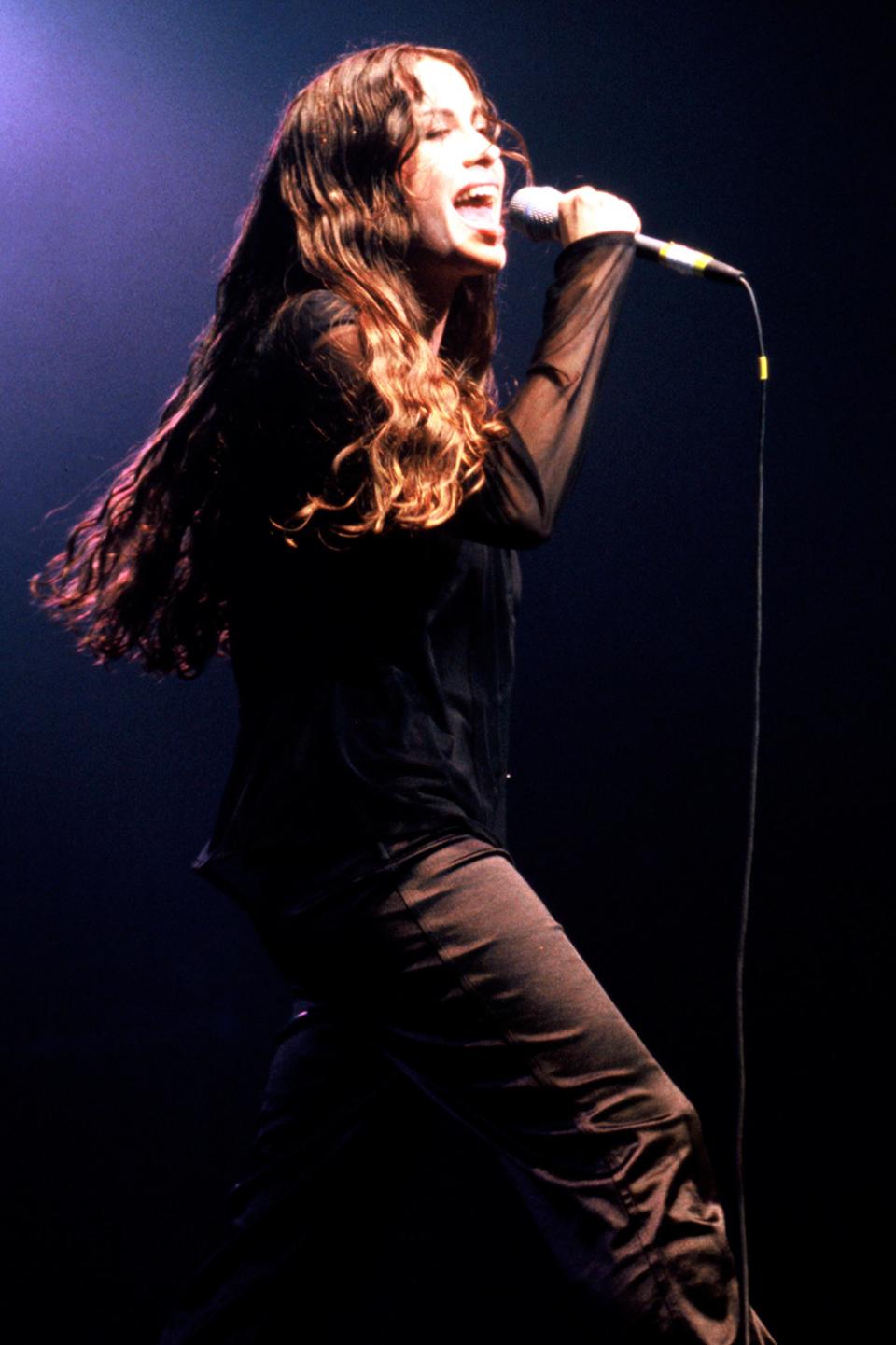 <h1 class="title">Alanis Morissette</h1><cite class="credit">Photo: Getty Images</cite>