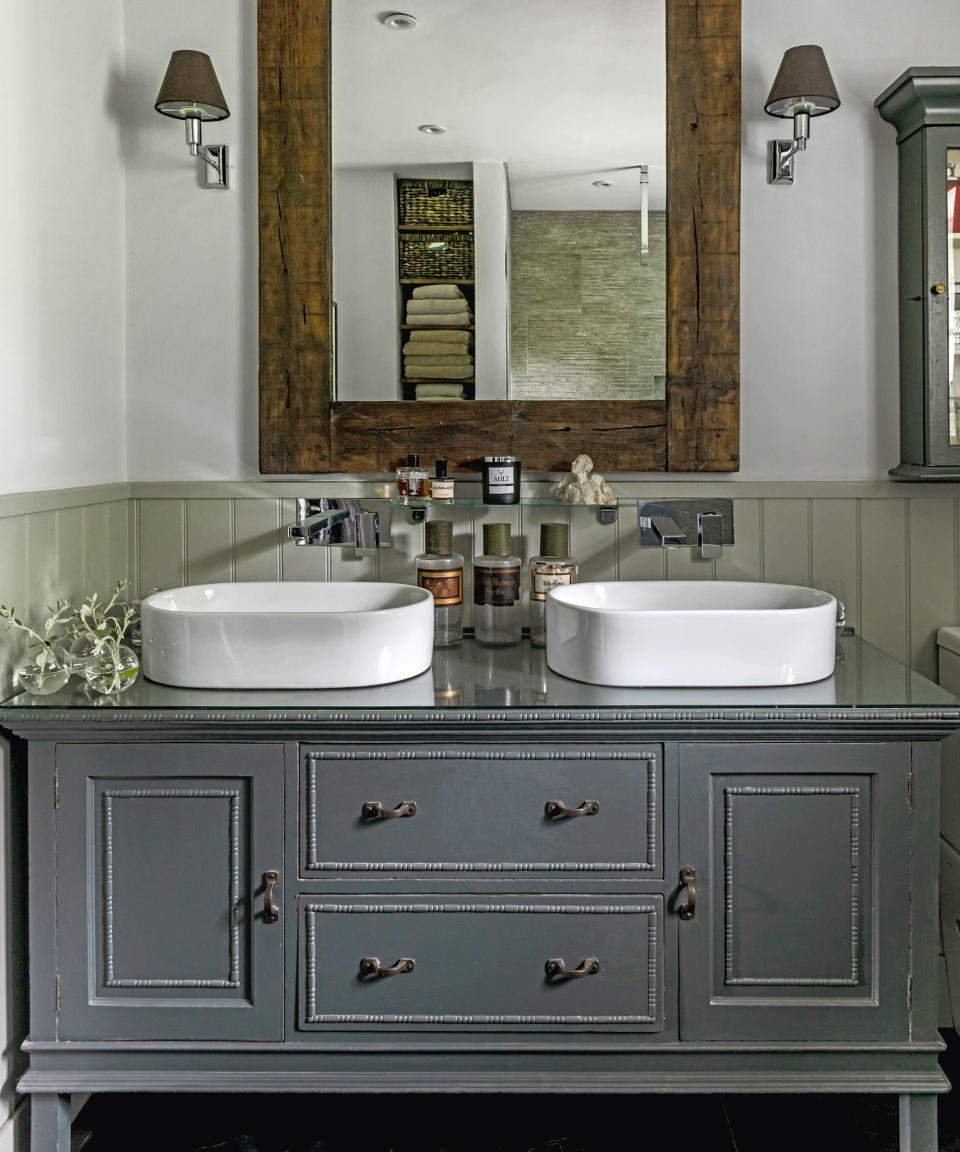 6. Master storage with a well-designed vanity