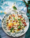 <p>Découvrir la recette de la <a href="https://www.elle.fr/Elle-a-Table/Recettes-de-cuisine/Salade-d-asperges-blanches-facon-carbonara-4015893" rel="nofollow noopener" target="_blank" data-ylk="slk:Salade d’asperges blanches façon carbonara;elm:context_link;itc:0;sec:content-canvas" class="link ">Salade d’asperges blanches façon carbonara</a></p><br><br><a href="https://www.elle.fr/Elle-a-Table/Les-dossiers-de-la-redaction/Dossier-de-la-redac/50-idees-de-salades-qui-changent#xtor=AL-541" rel="nofollow noopener" target="_blank" data-ylk="slk:Voir la suite des photos sur ELLE.fr;elm:context_link;itc:0;sec:content-canvas" class="link ">Voir la suite des photos sur ELLE.fr</a><br><h3> A lire aussi </h3><ul><li><a href="https://www.elle.fr/Elle-a-Table/Les-dossiers-de-la-redaction/Dossier-de-la-redac/Recettes-salades-a-emporter-au-bureau#xtor=AL-541" rel="nofollow noopener" target="_blank" data-ylk="slk:26 salades complètes et gourmandes à emporter au bureau;elm:context_link;itc:0;sec:content-canvas" class="link ">26 salades complètes et gourmandes à emporter au bureau</a></li><li><a href="https://www.elle.fr/Elle-a-Table/Les-dossiers-de-la-redaction/News-de-la-redaction/Recette-salade-marocaine-tomates-oignons-4021536#xtor=AL-541" rel="nofollow noopener" target="_blank" data-ylk="slk:Fraîche et légère : cette salade marocaine incontournable ne contient que deux ingrédients;elm:context_link;itc:0;sec:content-canvas" class="link ">Fraîche et légère : cette salade marocaine incontournable ne contient que deux ingrédients</a></li><li><a href="https://www.elle.fr/Elle-a-Table/Les-dossiers-de-la-redaction/Dossier-de-la-redac/Recettes-salades-ete-en-10-minutes#xtor=AL-541" rel="nofollow noopener" target="_blank" data-ylk="slk:11 salades d’été à préparer en 10 minutes chrono;elm:context_link;itc:0;sec:content-canvas" class="link ">11 salades d’été à préparer en 10 minutes chrono</a></li><li><a href="https://www.elle.fr/Elle-a-Table/Les-dossiers-de-la-redaction/Dossier-de-la-redac/Recettes-salade-de-printemps#xtor=AL-541" rel="nofollow noopener" target="_blank" data-ylk="slk:20 recettes de salades de printemps;elm:context_link;itc:0;sec:content-canvas" class="link ">20 recettes de salades de printemps</a></li><li><a href="https://www.elle.fr/Astro/Horoscope/Quotidien#xtor=AL-541" rel="nofollow noopener" target="_blank" data-ylk="slk:Consultez votre horoscope sur ELLE;elm:context_link;itc:0;sec:content-canvas" class="link ">Consultez votre horoscope sur ELLE</a></li></ul>