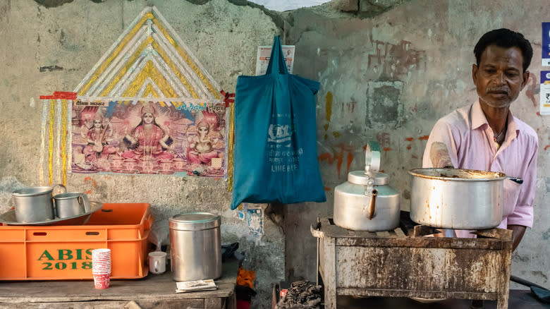 masala chai street vendor in India