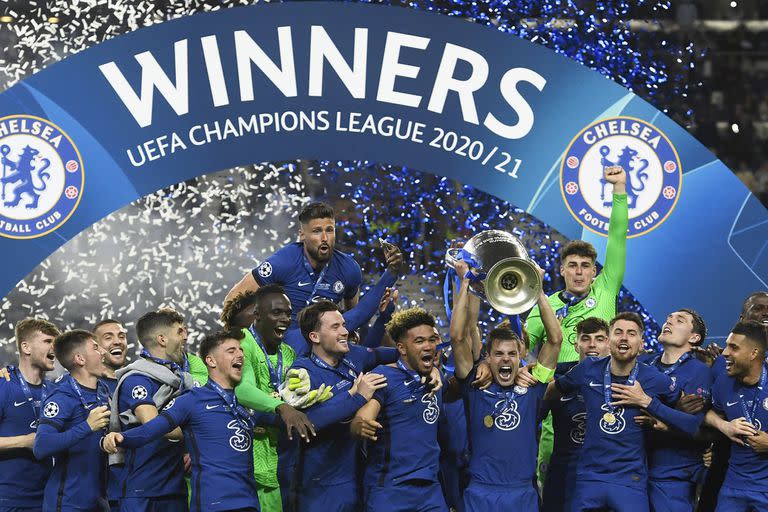 Chelsea, el campeón vigente de la Champions; el club londinense se consagró el 29 de mayo pasado al ganarle por 1-0 a Manchester City en la final jugada en Porto