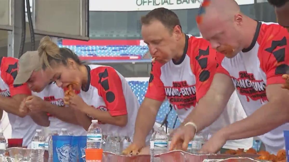 Joey Chestnut tastes defeat again, places 2nd to James Webb in wing eating  contest at National Buffalo Wing Festival