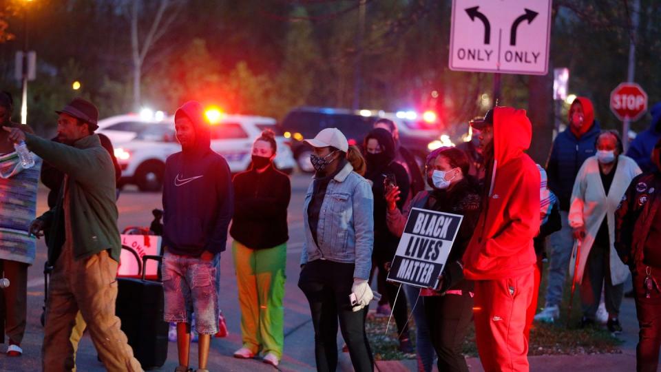 Nach Bekanntwerden des Falls gab es in Columbus im US-Bundesstaat Ohio kleinere Proteste.