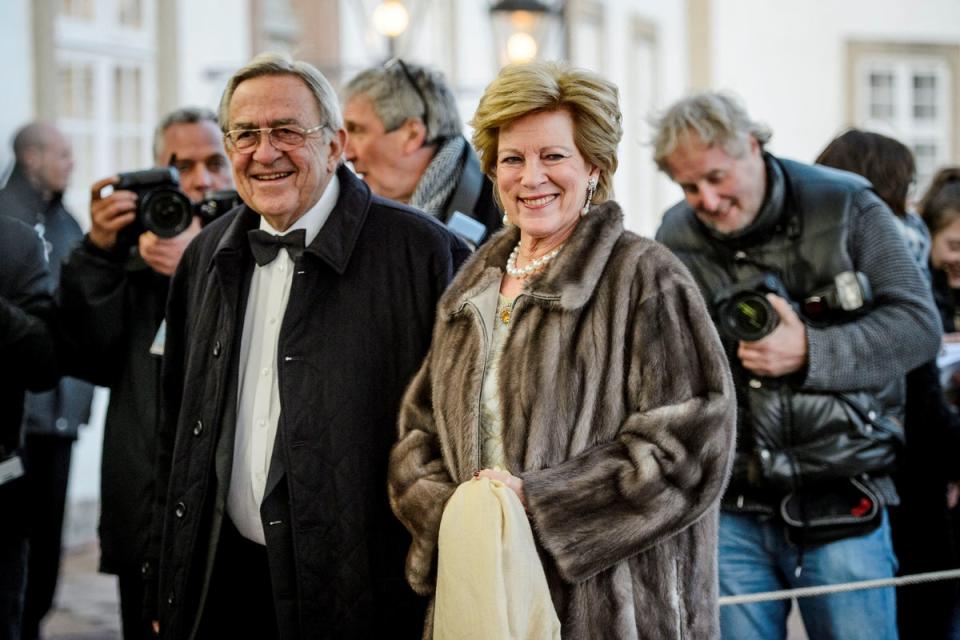King Constantine II and Queen Anne-Marie arrive at Fredensborg Castle in Denmark (via REUTERS)
