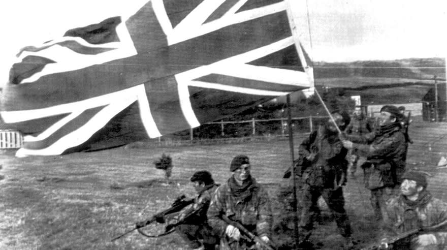 Guerra de Malvinas resumen: ingleses toman posesión de las Islas.