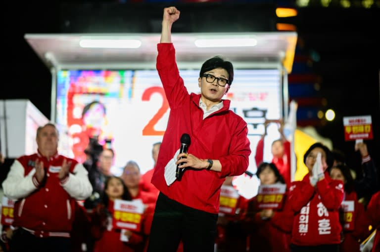 Han Dong-hoon, chef du PPP, lors d'un meeting de campagne pour les élections législatives, le 9 avril 2024 à Séoul (Anthony WALLACE)