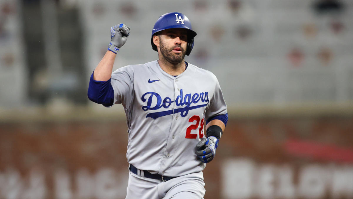 J.D. Martinez is reportedly holding out on the Red Sox and Diamondbacks 