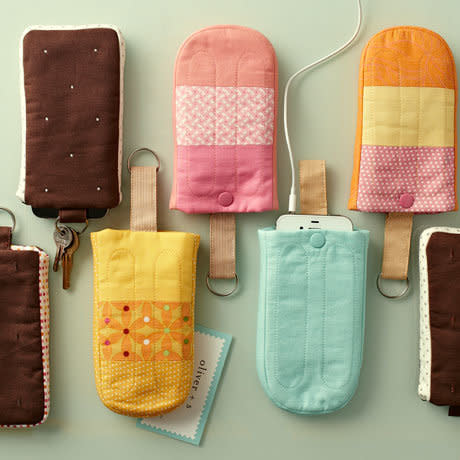 These cute popsicles and <a href="http://www.huffingtonpost.com/2012/12/03/homemade-gift-ideas-ice-cream-phone-case_n_2231031.html?utm_hp_ref=huffpost-home&ir=HuffPost%20Home">ice cream sandwiches</a> will help you stay organized.