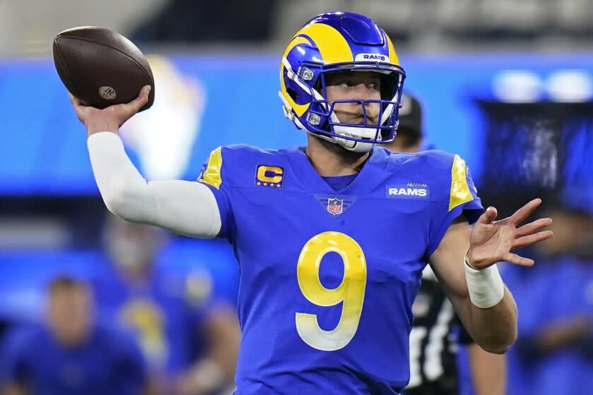 Los Angeles Rams quarterback Matthew Stafford (9) passes against the Arizona Cardinals.