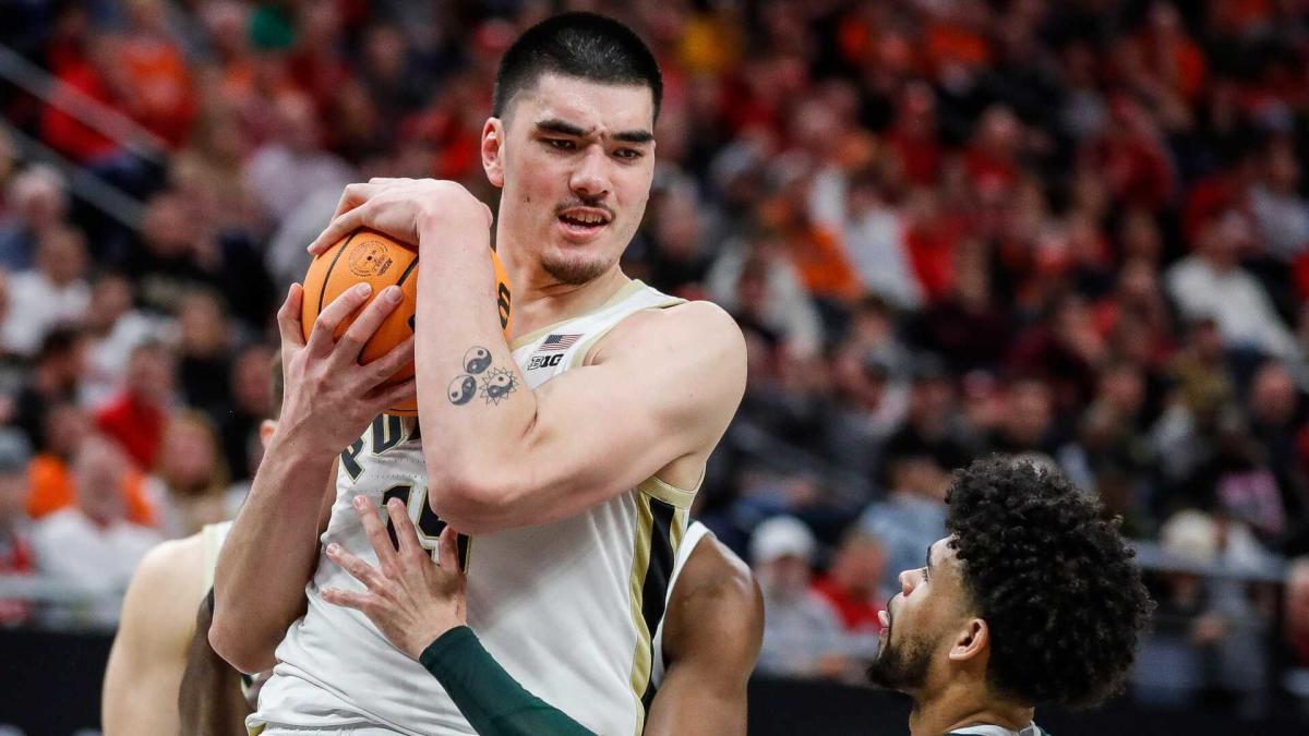 No.  3 Purdue continues to beat Michigan State 67-62 in the Big Ten quarterfinals