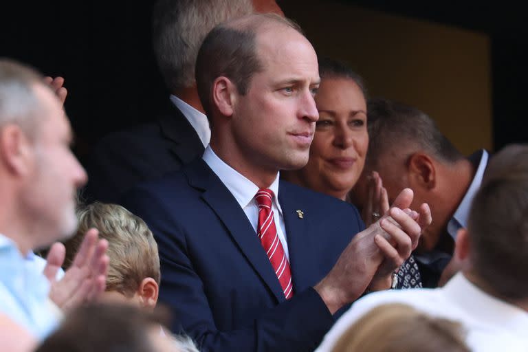 William, príncipe de Gales, presenció el partido en el Velodrome de Marsella