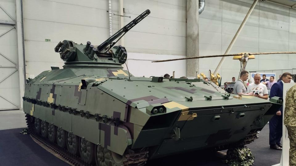 kevlar e fighting vehicle based on mt lbu chassis on display in kyiv with shturm turret