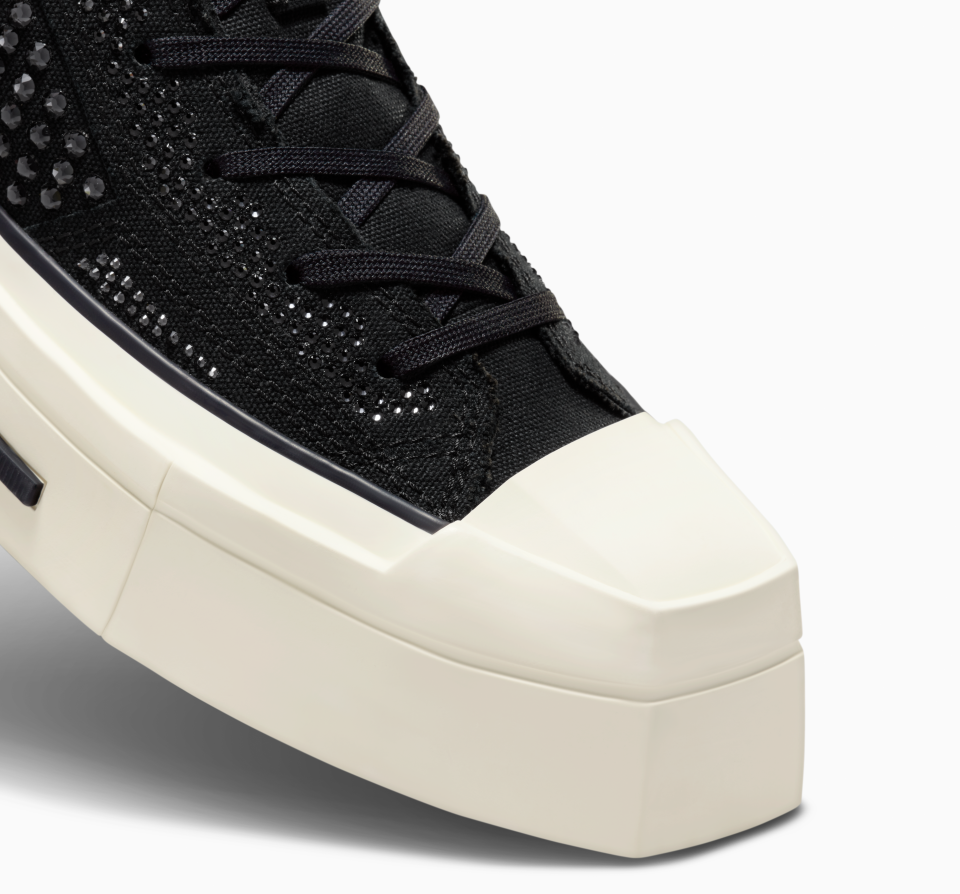 Converse Introduces New De Luxe Squared Style Covered With 1,300 ...